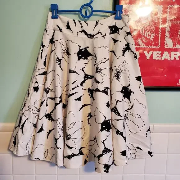 Ralph Lauren Black Label Black White Floral Flare Full Knee Length Skirt - Picture 2 of 10